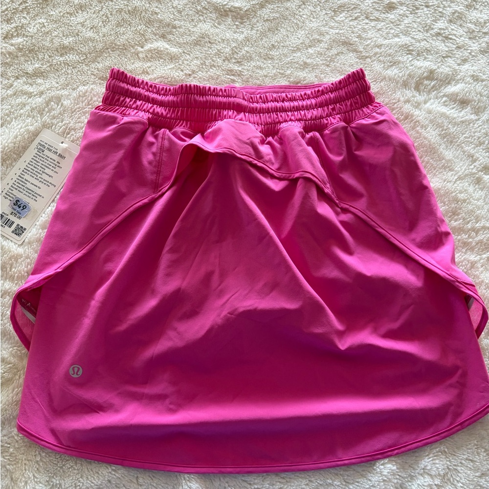 Lululemon Sonic Pink Hotty hot skirt size 6 NWT - Picture 2 of 3